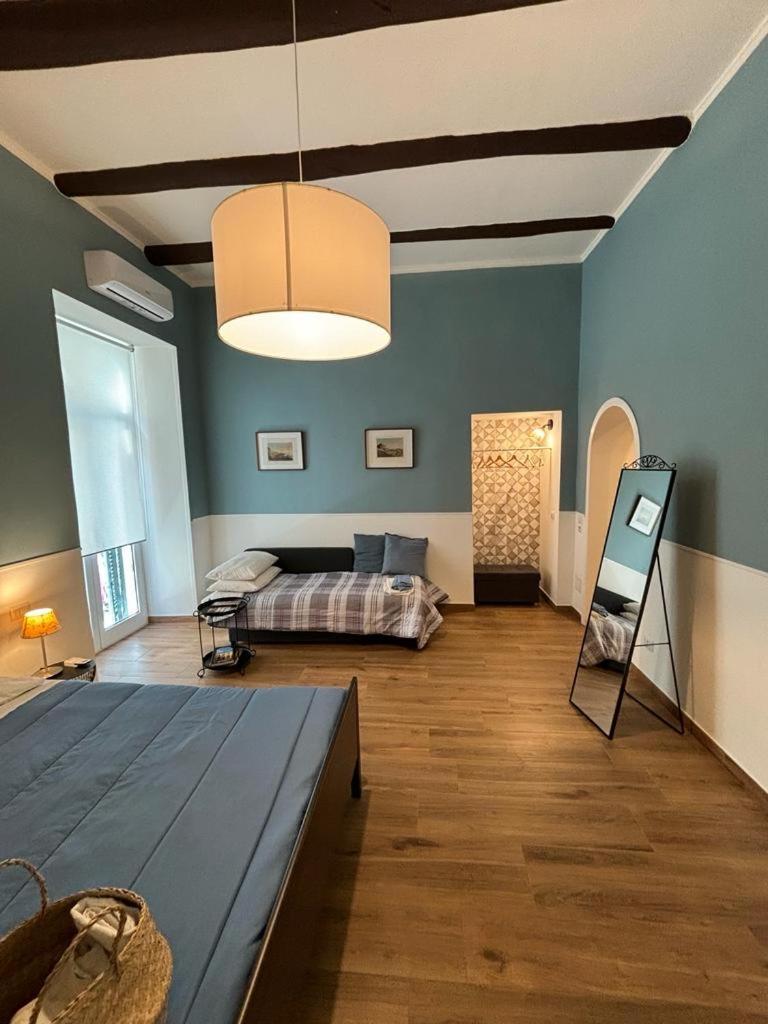 Art Center Apartment *